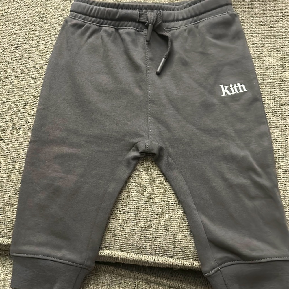 Kith joggers size 6-12 month